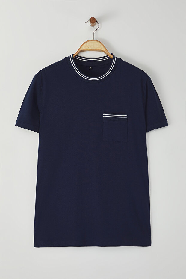 Lacivert Regular/Normal Kesim Cep ve Triko Bant Detaylı %100 Pamuk Basic Tok T-shirt TMNSS25TS00035 - 2