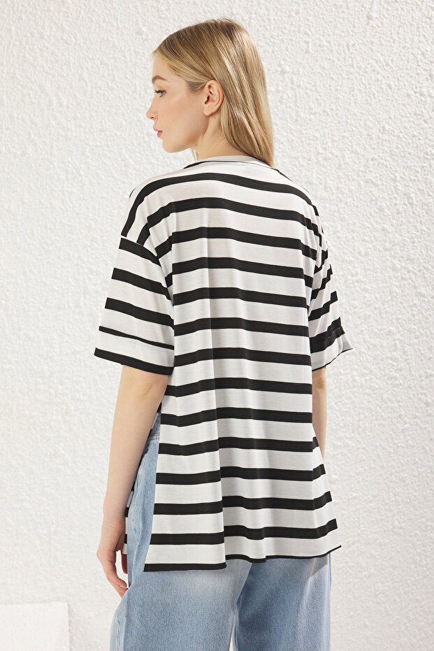 Siyah Çizgili Duble Kol Asimetrik Boyfriend Örme T-Shirt TWOSS20TS0828 - 5