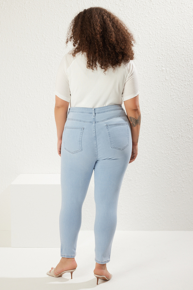 Açık Mavi Yüksek Bel Esnek Büyük Beden Skinny Jeans TBBAW23JE00003 - 5