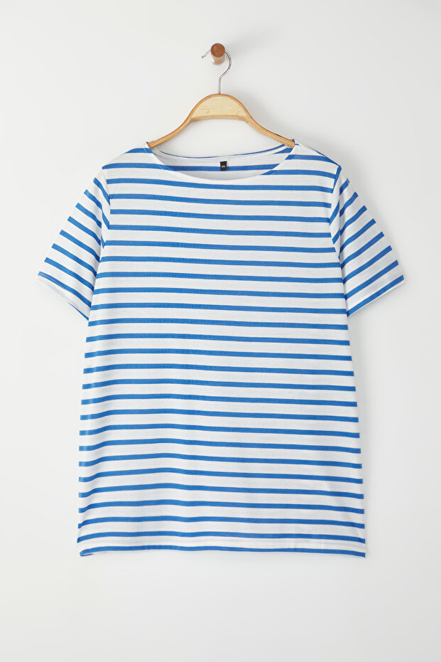 Beyaz-Mavi Çizgili Kayık Yaka Örme T-shirt TBBSS23BF00018 - 4