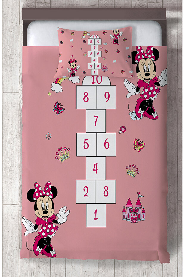 BABY AND KIDS ROOM Hopscotch Minnie Mouse Patterned Bedspread