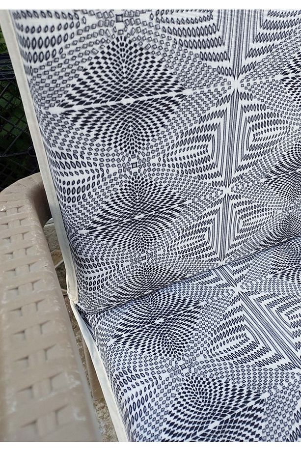 4 Adet Komutan Arkalıklı Sandalye Minderi, Extra Kalın (Kalınlık 5cm)-Nokta Siyah Beyaz - 2