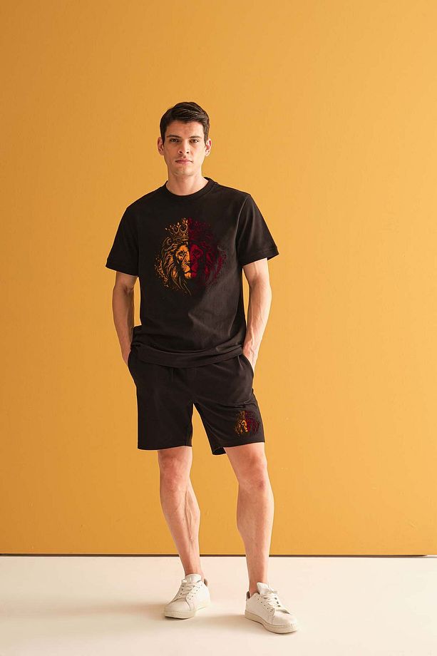 Unisex Sarı Kırmızı Aslan Baskılı Siyah Şort Siyah Oversize Tişört Alt Üst Takım Yazlık Şort Tişört - 5