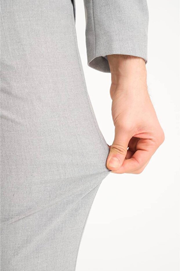 بدلة رجالية برباط بقصة ضيقة - 2