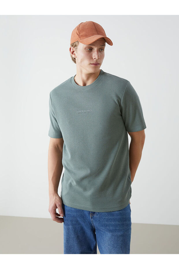 Esvab • Modern & Distinctive Zero Roba Collar Short Sleeve Printed Men's T-Shirt