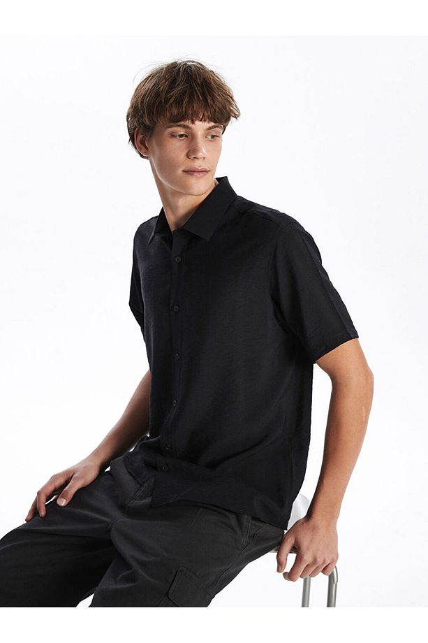 LCW Regular Fit Kısa Kollu Erkek Gömlek - 1