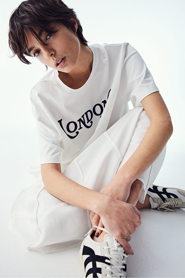 Boncuk Süslemeli Tişört - 2