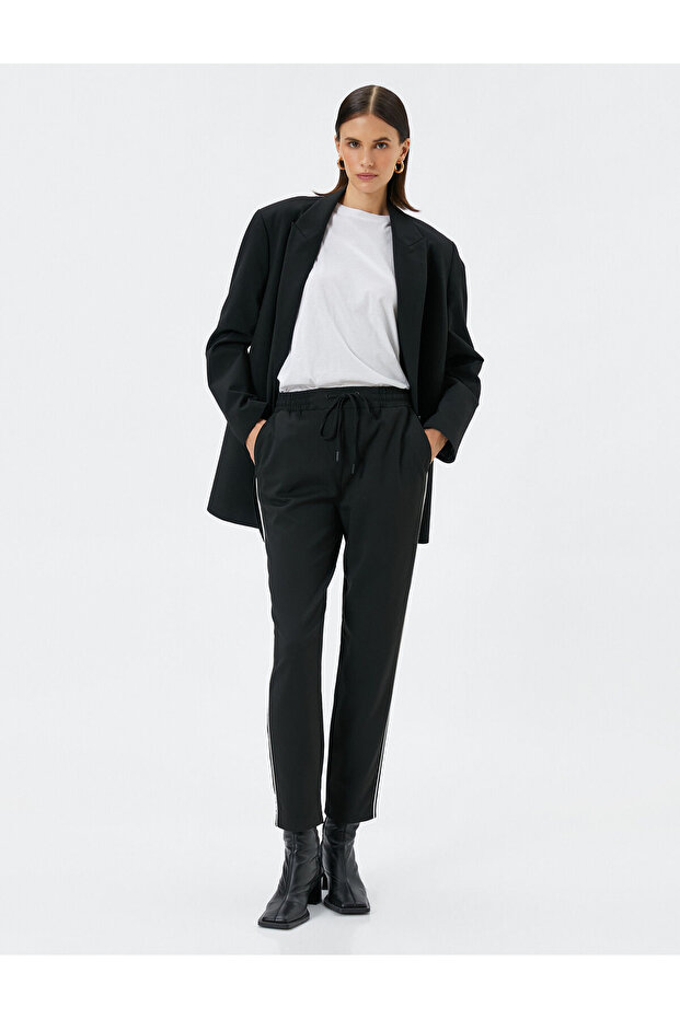 Schwarze Damenjeans - 1