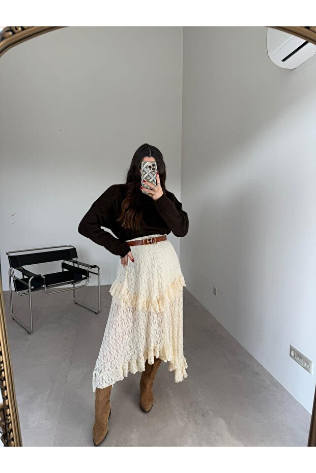 Fusta cu volane crem - 1