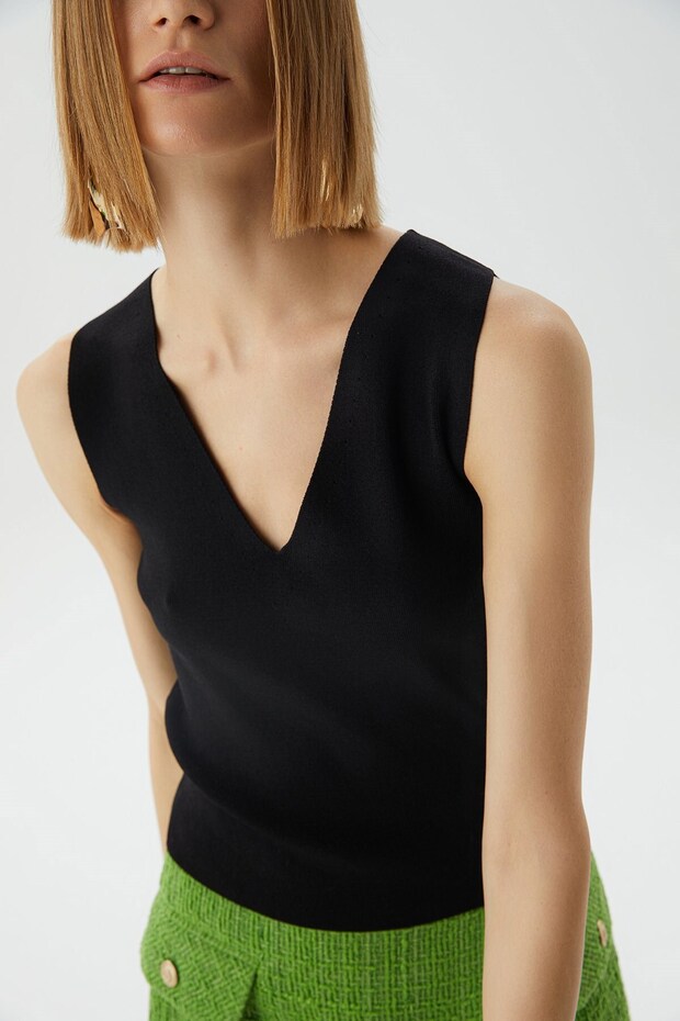 V Yaka Siyah Triko Top - 7