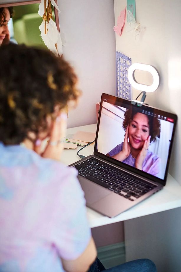 Laptop Yayıncı Işığı Pratik Işık 4 Renk 3 Farklı Şiddet JA044 - 2