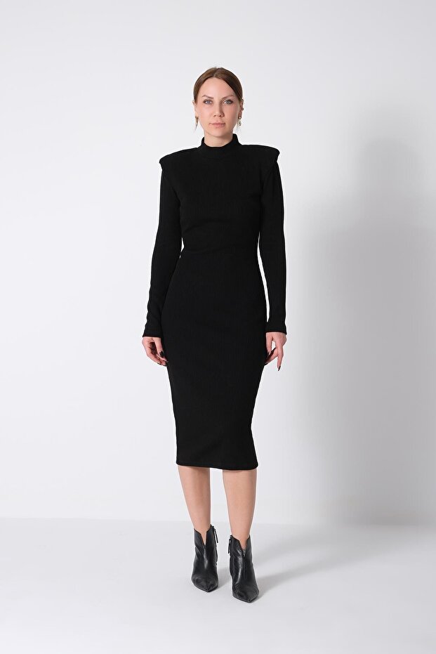 Boğazlı Triko Elbise - 1
