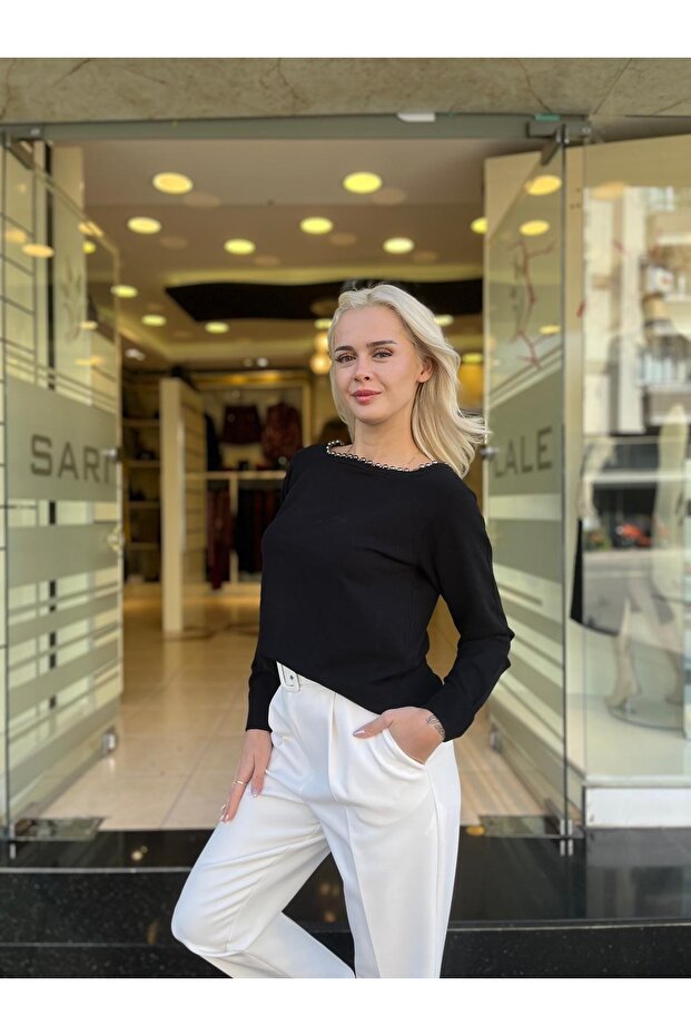 YAKA KENARI AKSESUARLI TRİKO - 1