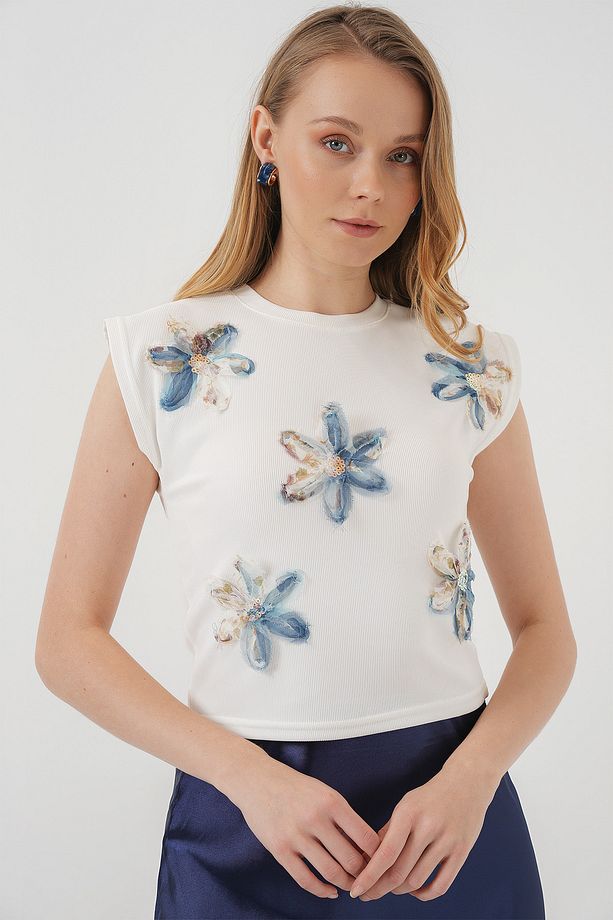 930 Kısa Kol Desenli Crop Bluz - Beyaz - 1