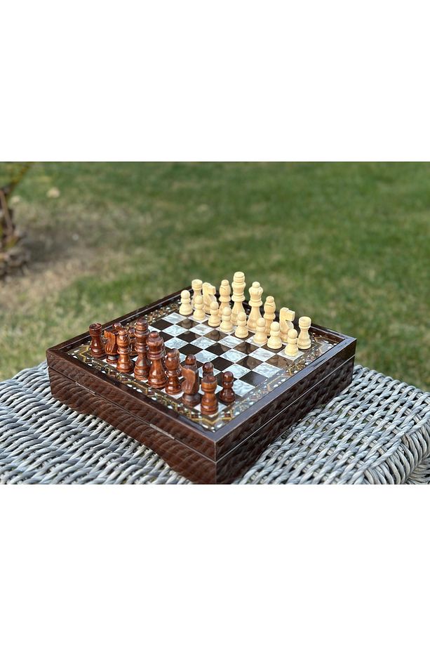 Şık ve Klasik Sedef İşlemeli Kapaklı Satranç Takımı - 30x30 cm - 5