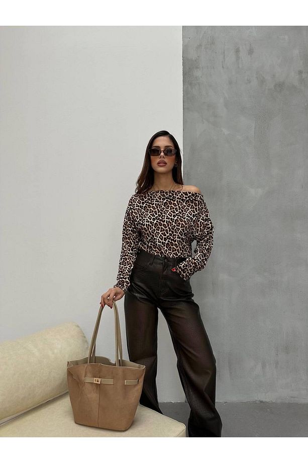 Kadın Bej Kahverengi Leopar Desenli Tek Omuz Fitilli Örme Bluz - 5