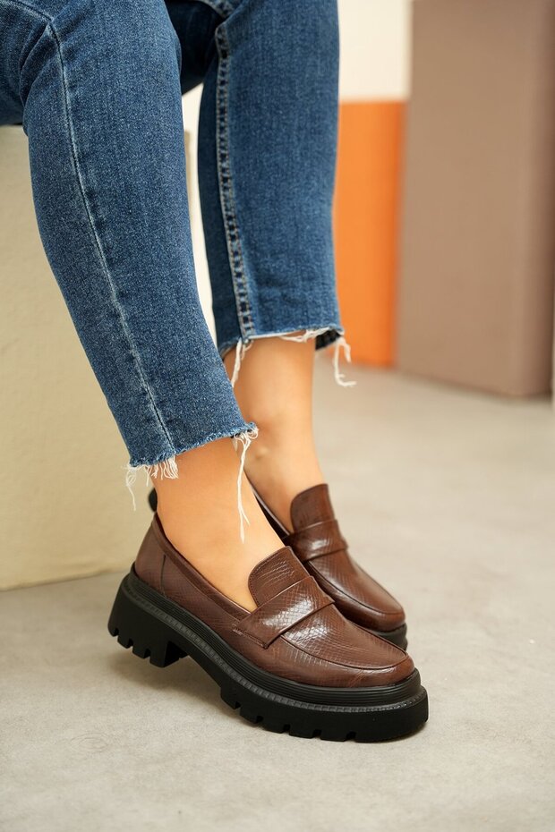 Snake Women's Loafer Moccasin