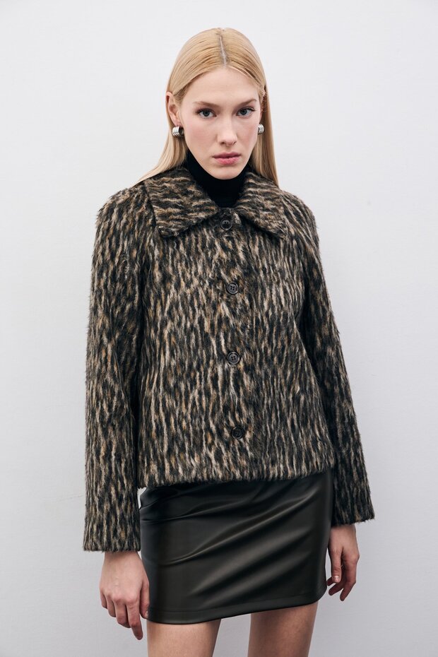 سترة قصيرة بنمط الفهد - 2