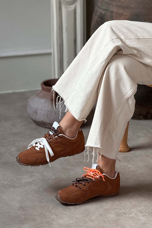 Bellini barna velúr lapos talpú női fűzős sportcipő - 2