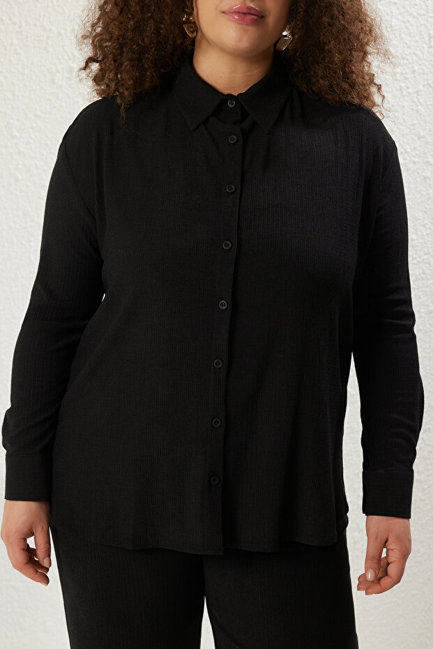 Siyah Regular Fit Gömlek Yaka Bürümcük Dokulu Kumaş Örme Esnek Büyük Beden Gömlek TBBSS25AX00001 - 3