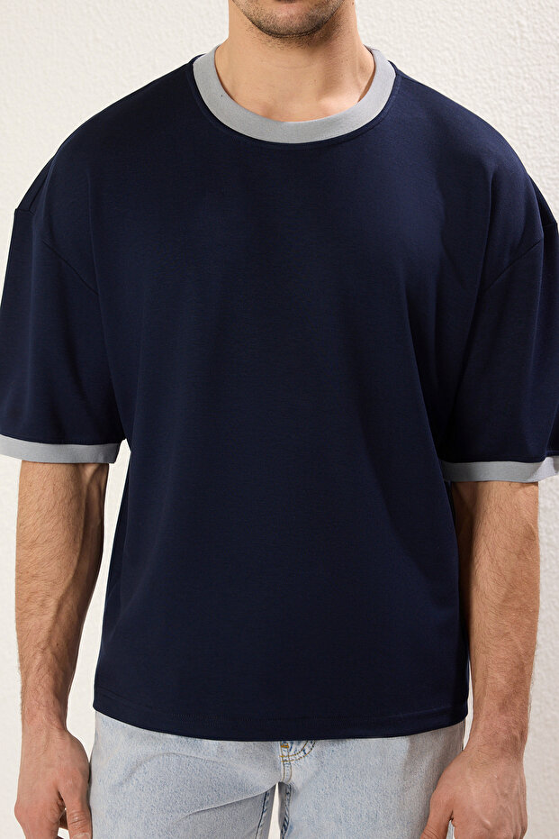 Lacivert Boxy Fit/Kare Kesim Yumuşak Doku İnterlok Kumaş T-Shirt TMNSS25TS00078 - 4