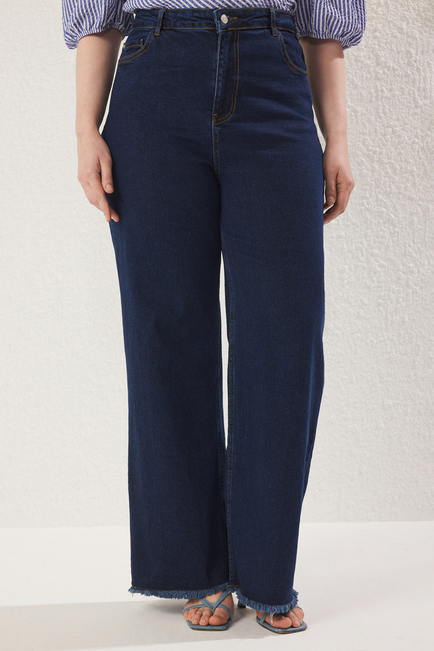 Koyu Mavi Yüksek Bel Pis Uç Detaylı Geniş Paça Comfort Büyük Beden Wide Leg Jeans TBBSS23CJ00009 - 3