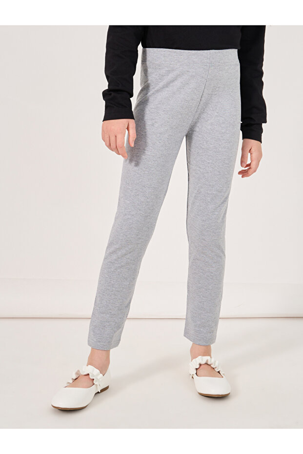 بنطال ضيق سادة مع حزام خصر مطاطي
