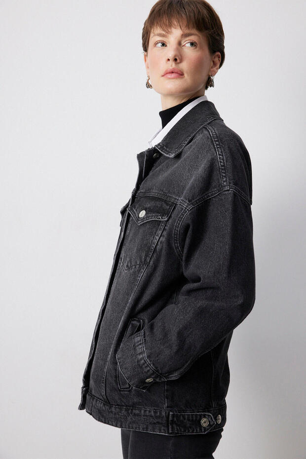 سترة من الدنيم مع جيوب - 3