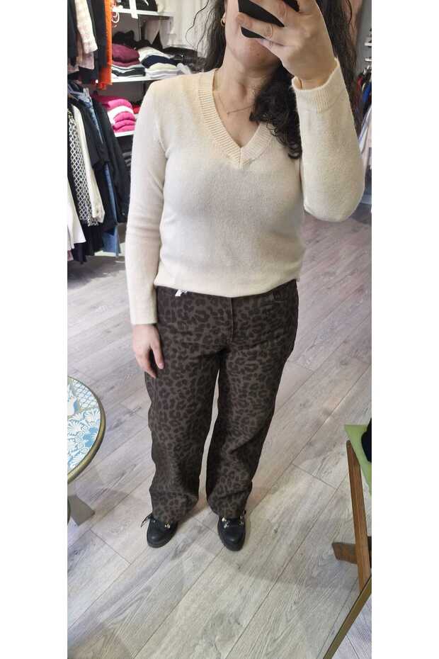 سترة أساسية برقبة على شكل حرف V - 1