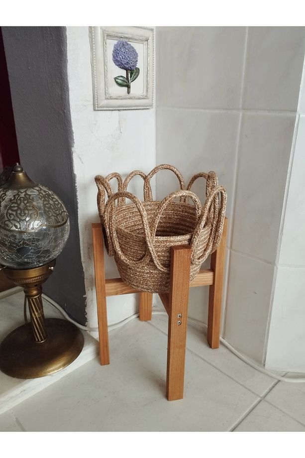 2 Li Set.ahşap Ayaklı Saksılık Ve Hasır Sepet Saksılık - 8