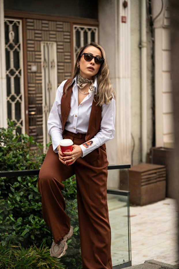 Nomi Beyaz Gömlek - 3