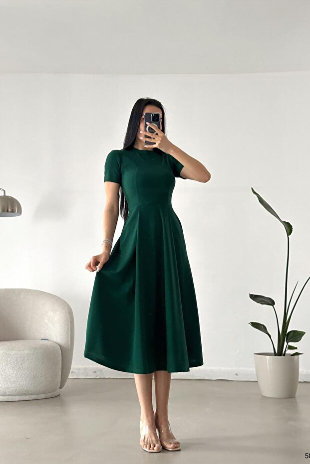 Green Short-Sleeve Pocketed Long Crepe Fabric Dress