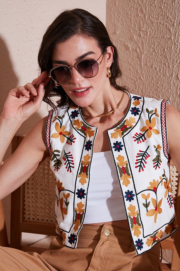 Pamuklu Regular Fit Çiçekli Nakış işlemeli Crop Yelek YELEK 676237 - 5
