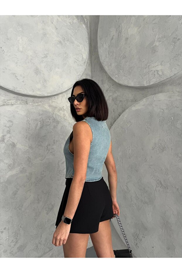 Buttoned V-Neck Denim Vest - 7