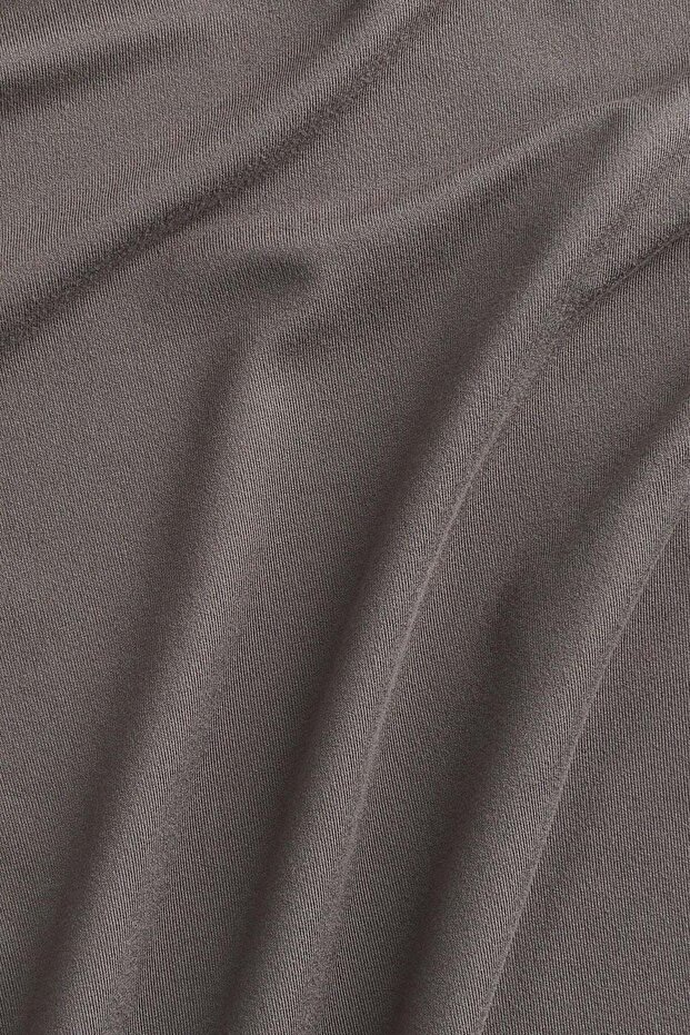 بلوزة ذات رقبة مدورة - 2