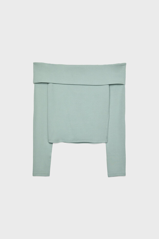 Off-the-shoulder top - 6