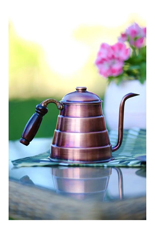 إبريق شاي نحاسي ملون مؤكسد - موديل مقطع - 1