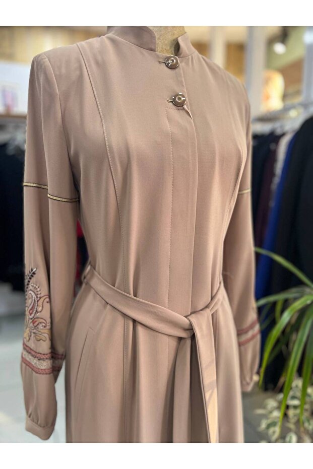 Bej Nakış Modelli Pardesü - 1
