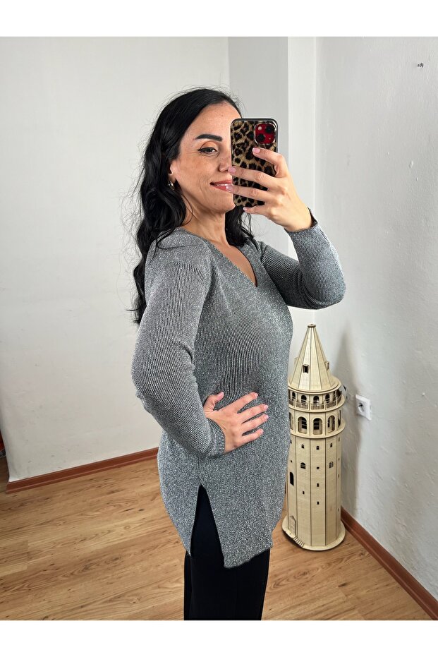 SİMLİ V YAKA TRİKO BLUZ - 1