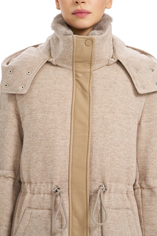 Kapüşonlu Bel Lastikli Mont - 6