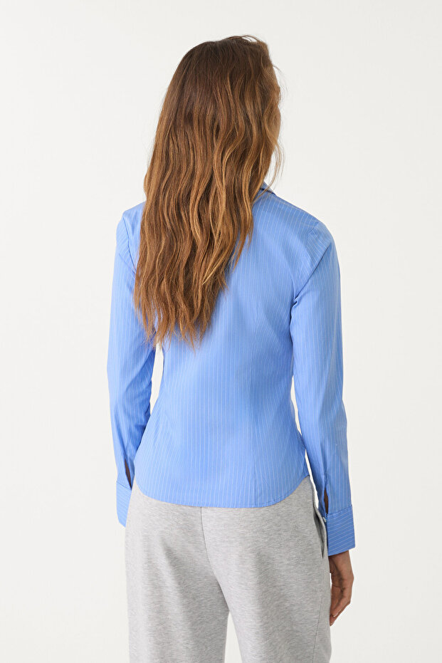Vücuda oturan çizgili basic gömlek - 3