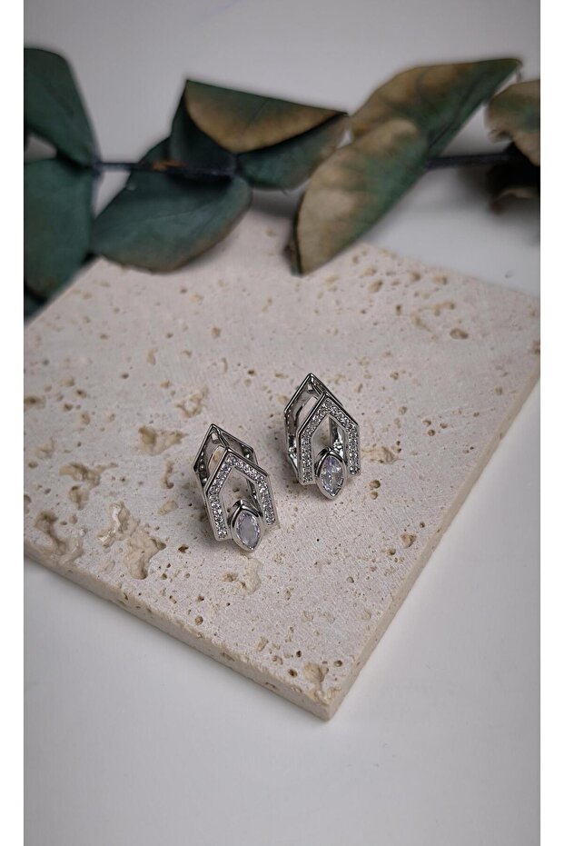Special series drop stone detail triangle figure earrings