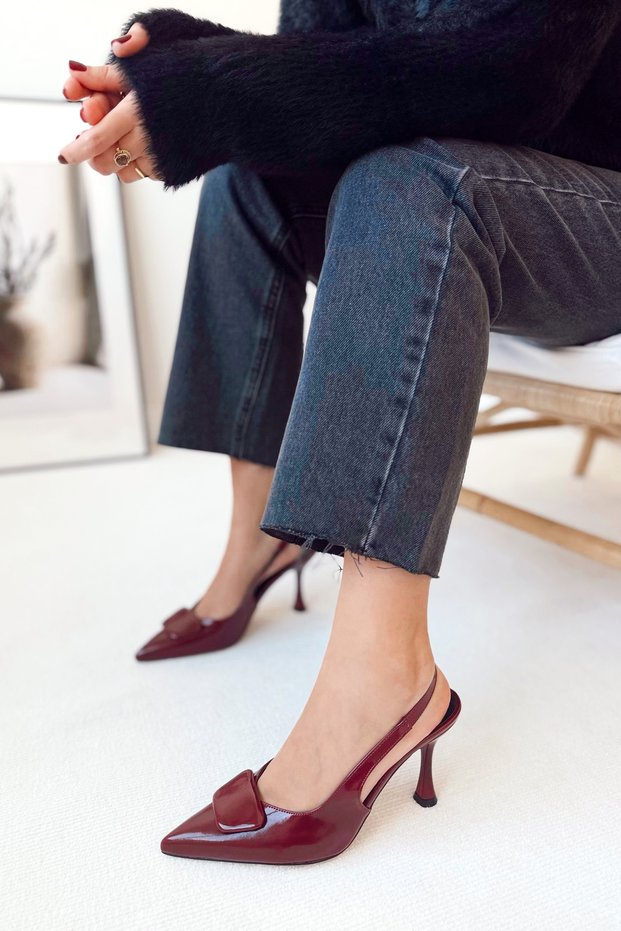 Whirl Buckle Detailed Pointed Toe Back Open Stiletto Evening Dress Heels Women's Shoes