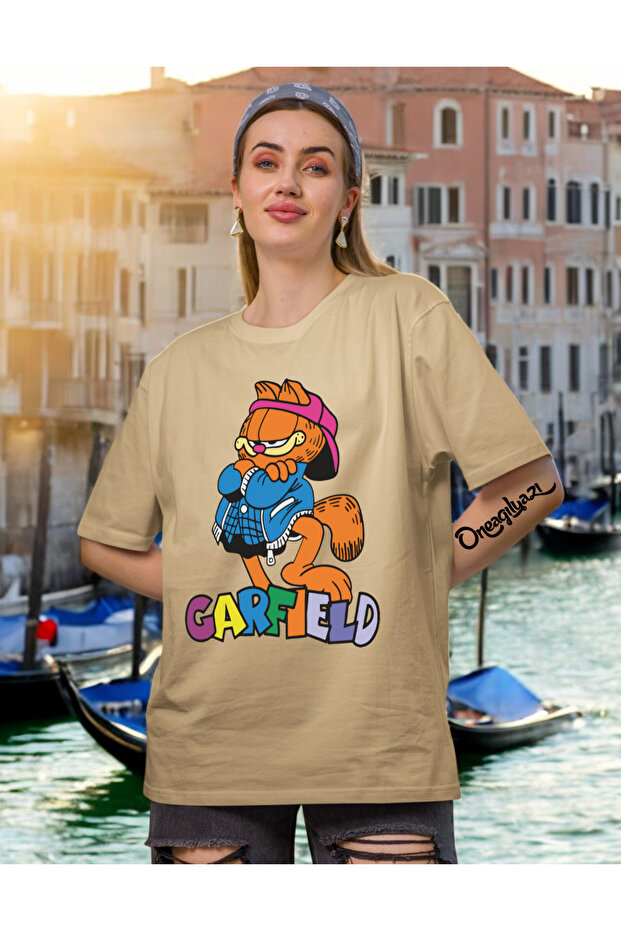 Garfield Printed Women's Oversize T-Shirt