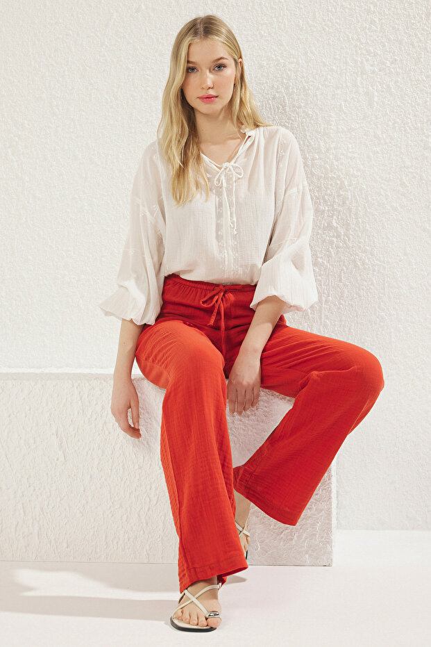 Koyu Kırmızı Müslin Beli Lastikli İnce Kumaş Wide Leg/Geniş Paça Dokuma Pantolon TWOSS25PL00067 - 4