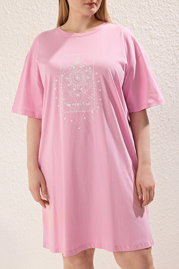 Nagy méretű rózsaszín geometrikus pólóruha - 100% pamut TBBSS22EL2269 - 3