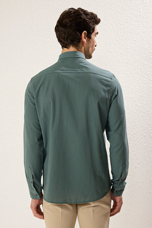 Koyu Yeşil Düğmeli Yaka Apoletli Slim Fit Uzun Kol %100 Pamuklu Keten Görünümlü Gömlek TMNSS20GO0189 - 15