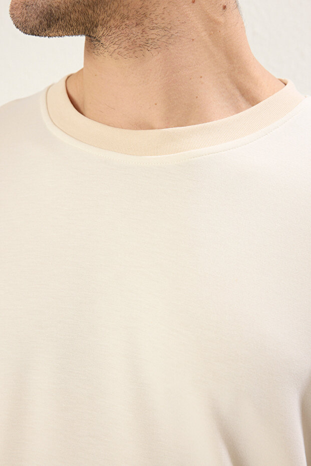 Ekru Boxy Fit/Kare Kesim Yumuşak Doku İnterlok Kumaş T-Shirt TMNSS25TS00078 - 7
