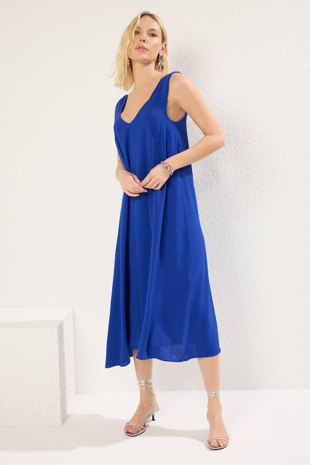 Saks Rahat Kesim V Yaka Midi Dokuma Elbise TWOSS23EL00882 - 1