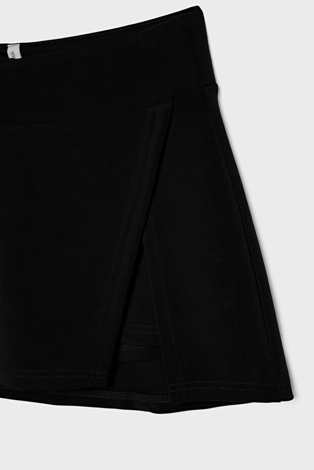 Skort with slit - 7